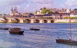 ROMA, ESPAÑA Y PARIS