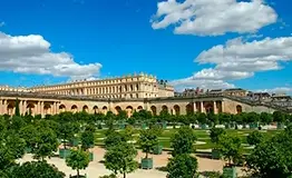 Disfruta de los impresionantes jardines del Palacio de Versalles