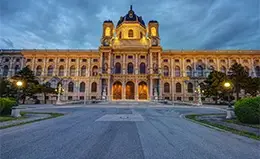 Llegada a Viena, la ciudad de la música y la cultura.