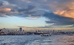 Disfruta del paseo en barco por el Bósforo