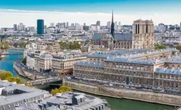 Llegada a la encantadora ciudad de París.