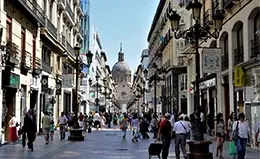 Paramos en Zaragoza para conocer la emblemática Basílica del Pilar