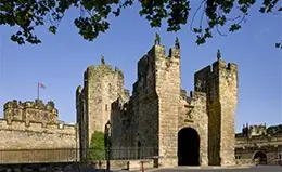 Visita al mágico castillo de Alnwick, conocido por la película Harry Potter.