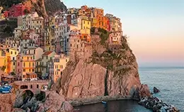 Disfruta de paisajes y cultura en Cinque Terre