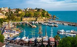 Explora el histórico distrito de Kaleici