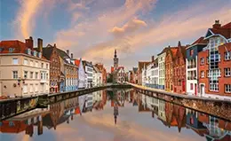 Parada en la pintoresca Brujas