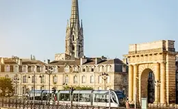 Paseo por el centro histórico de Burdeos
