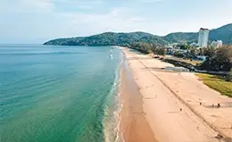 Viaje en ferry a la deslumbrante Phuket.