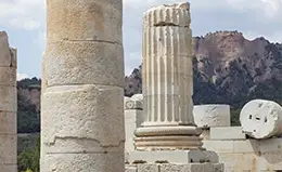 Tiempo libre para explorar los tesoros arqueológicos de Atenas