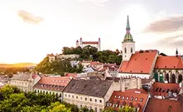 Descubre Bratislava, la capital eslovaca a orillas del Danubio.