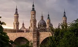 Conoce la Basílica del Pilar y la obra de Goya.