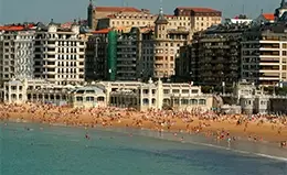 Pasea en la elegante San Sebastián