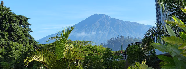 AVENTURA EN KENYA Y TANZANIA CON LAGO EYASI (en 4x4) Y ZANZIBAR